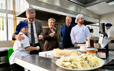 La jornada «Quesos Andaluces en la Restauración» reúne en Granada al sector gastronómico y acoge la presentación del III Mercado de Quesos Andaluces